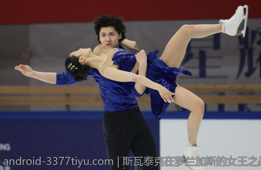 斯瓦泰克在罗兰加斯的女王之战红土赛场展现风采
